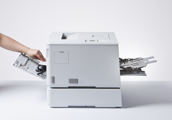 Японская компания выпустила новую серию цветных принтеров